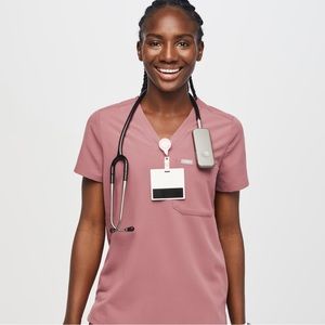 Figs Mauve Catarina top and Zamora Jogger pants BUNDLE